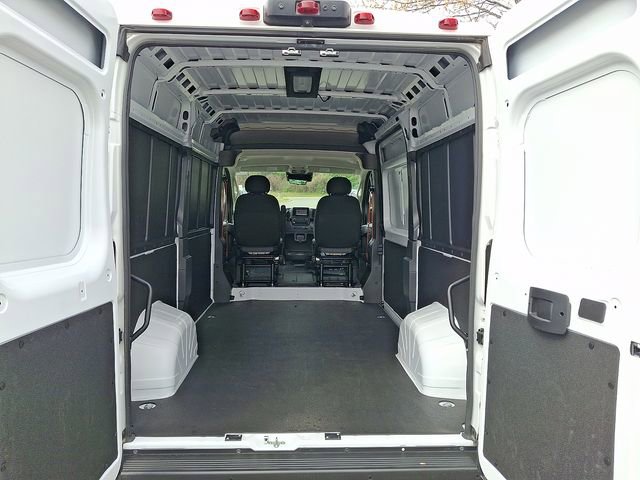 Used 2024 RAM ProMaster 2500 w/ Safety Group image 22