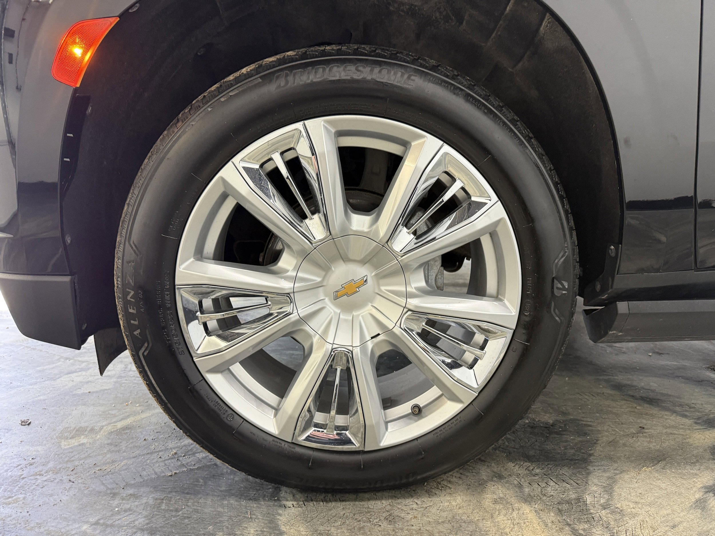 Used 2021 Chevrolet Suburban High Country AWD/4WD image 35