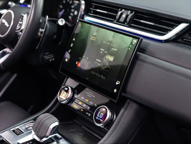 Used 2023 Jaguar F-PACE S AWD/4WD image 31