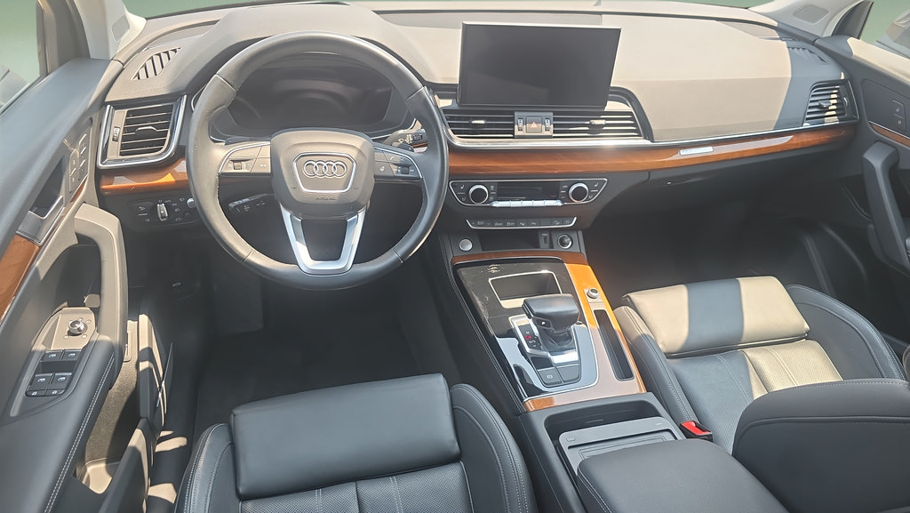 Used 2022 Audi Q5 2.0T Prestige w/ Prestige Package AWD/4WD image 18