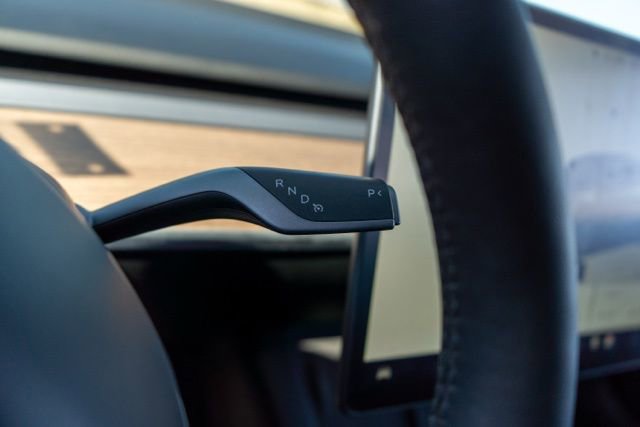 Used 2022 Tesla Model 3 Long Range AWD/4WD image 18