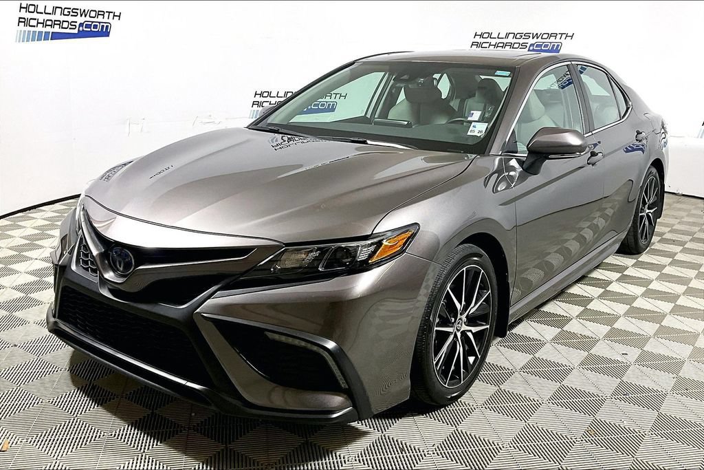 Used 2024 Toyota Camry SE w/ Audio Upgrade Package
