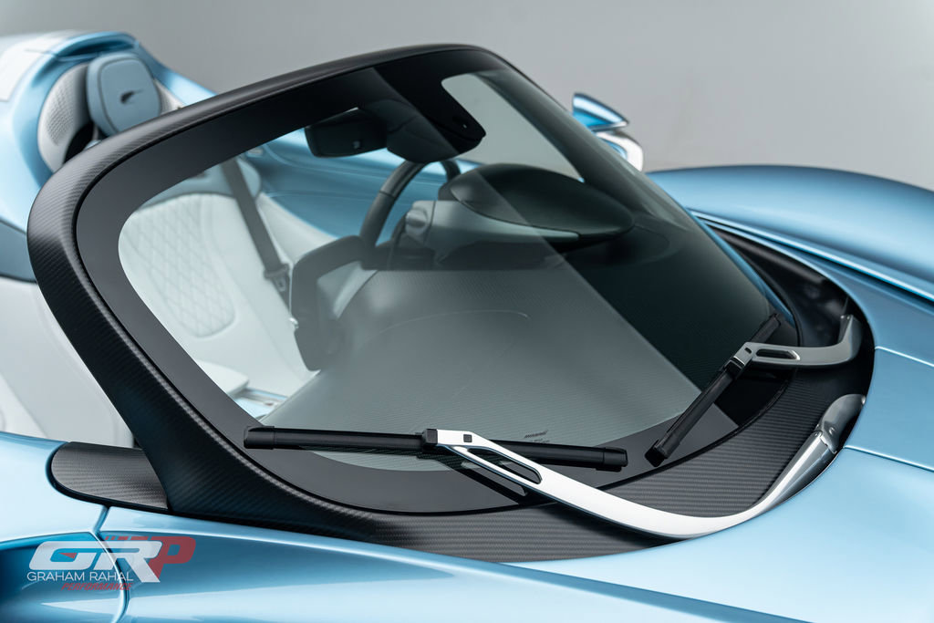 Used 2021 McLaren Elva RWD image 12