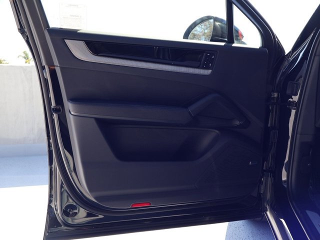 New 2026 Porsche Cayenne Coupe image 13