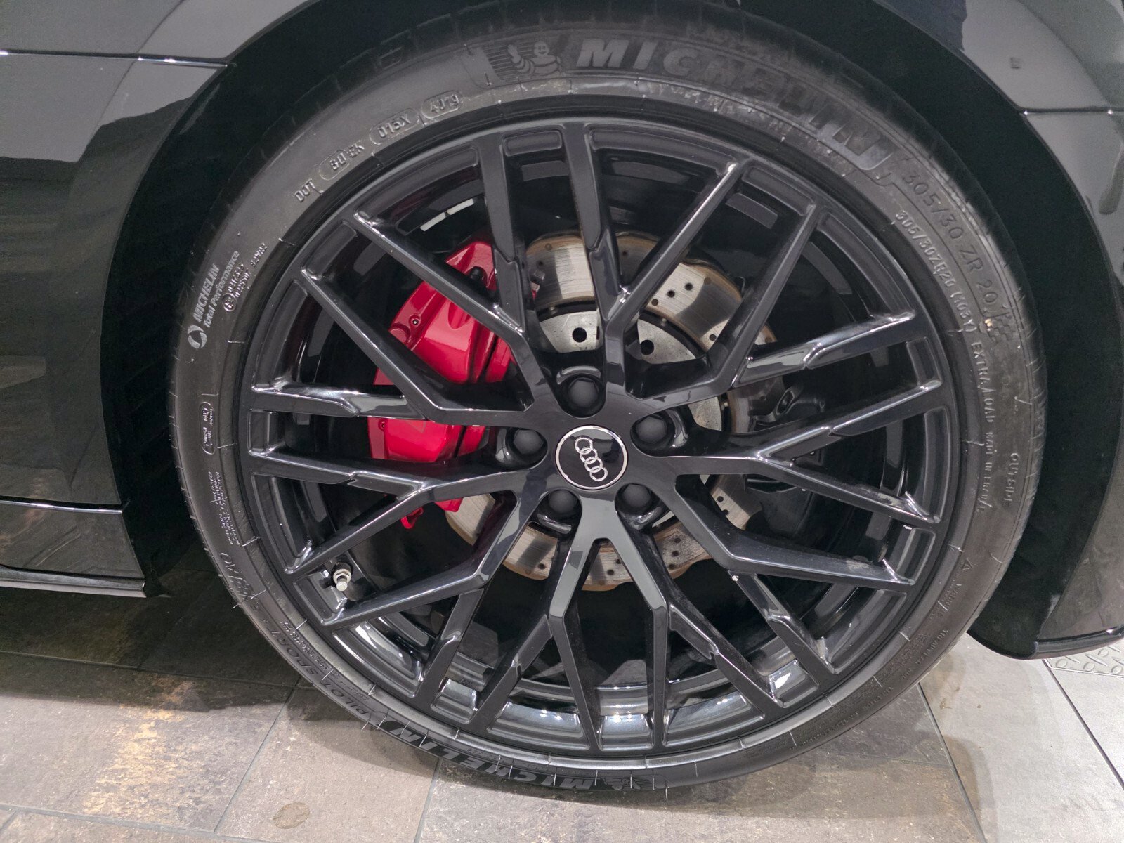 Used 2020 Audi R8 V10 w/ Carbon Exterior Package AWD/4WD image 10