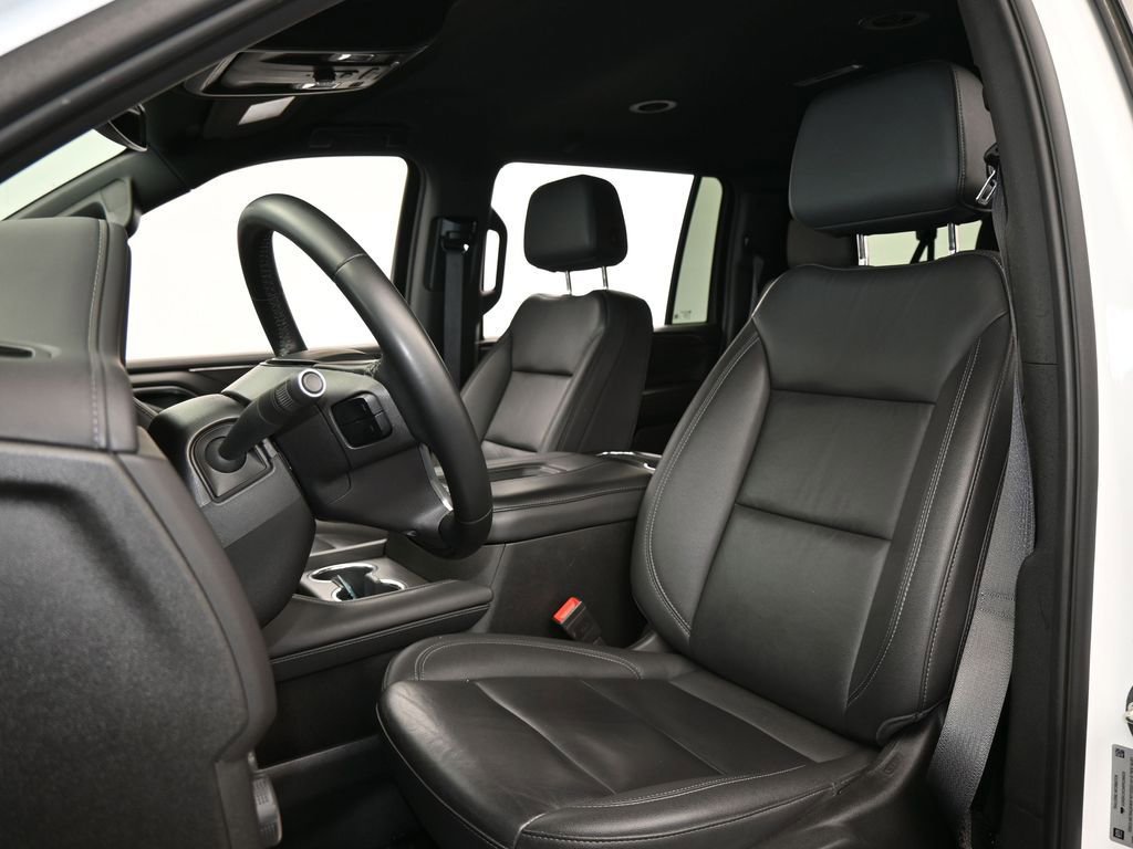 Used 2024 Chevrolet Suburban LT image 10