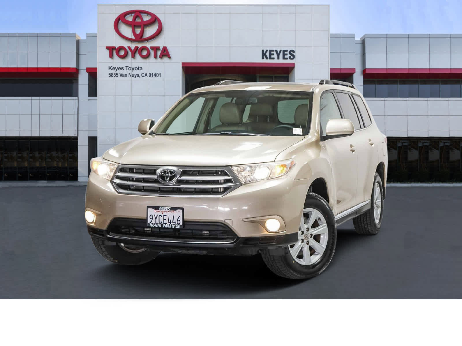 Used 2013 Toyota Highlander SE image 1