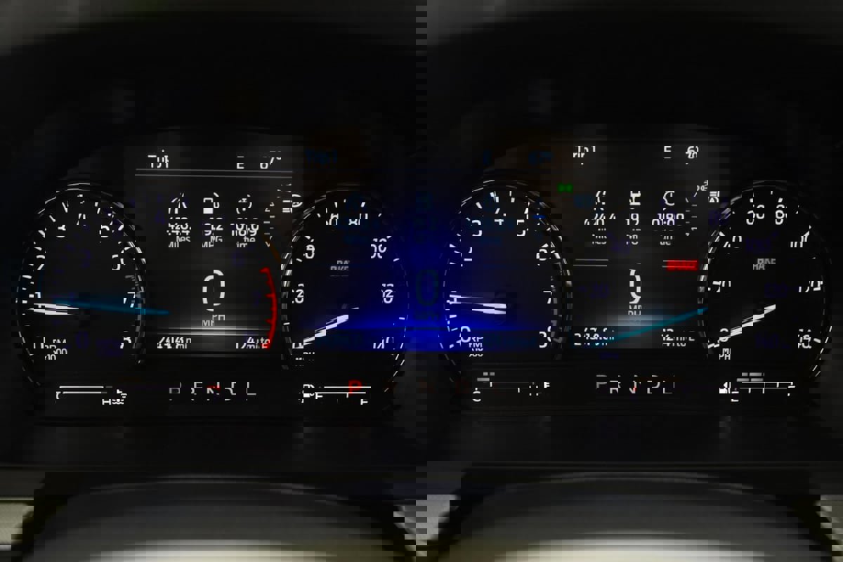 Used 2023 Ford Explorer XLT w/ Equipment Group 202A image 19