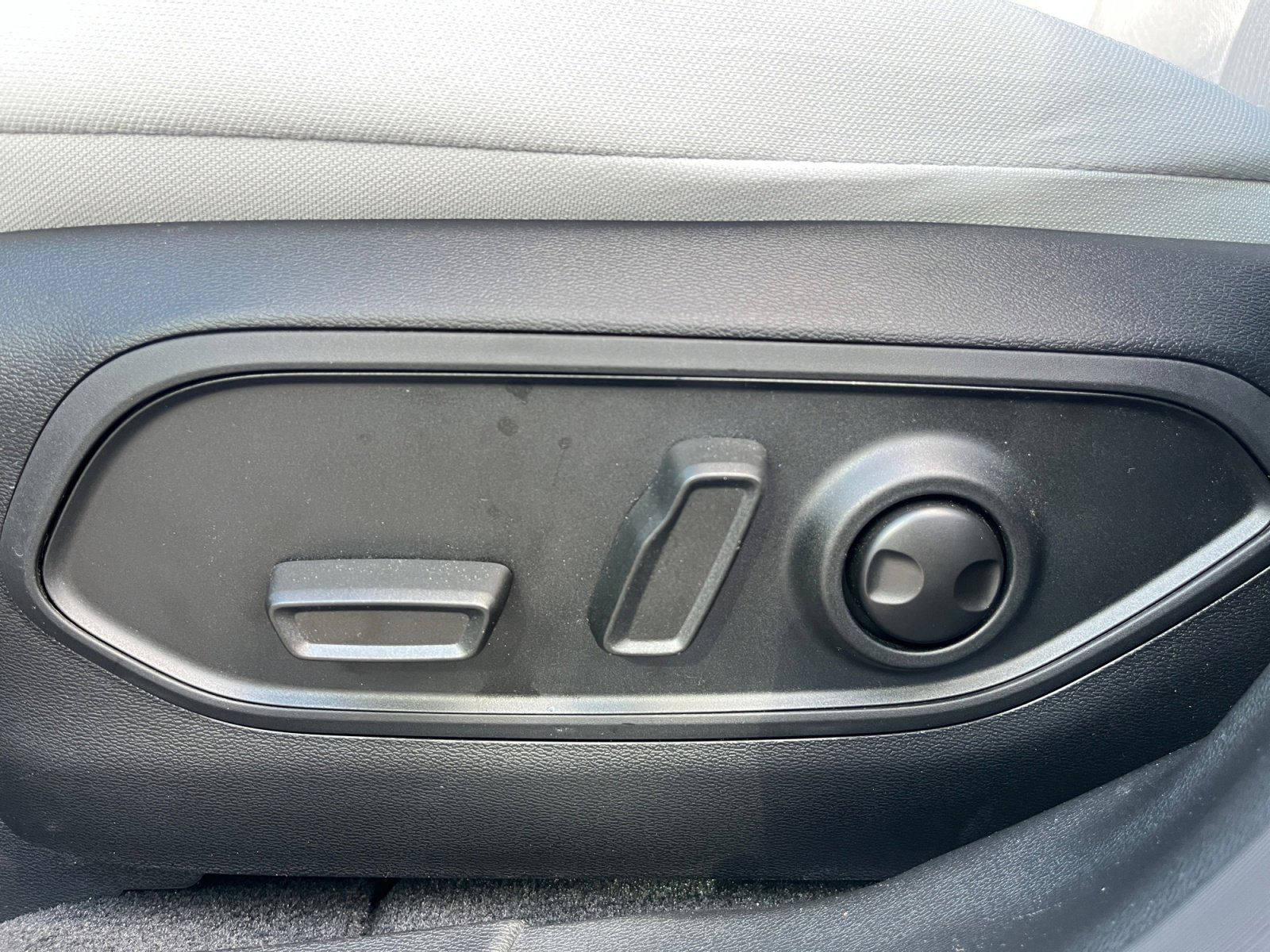 New 2026 Jeep Cherokee Laredo AWD/4WD image 13