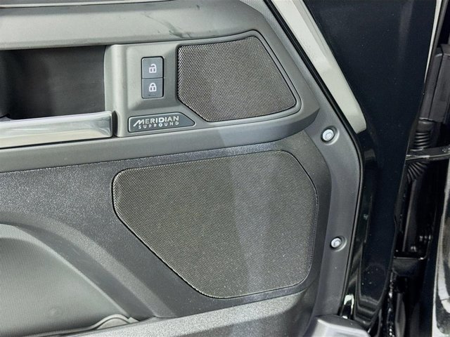 Used 2026 Land Rover Defender 110 X-Dynamic SE image 21