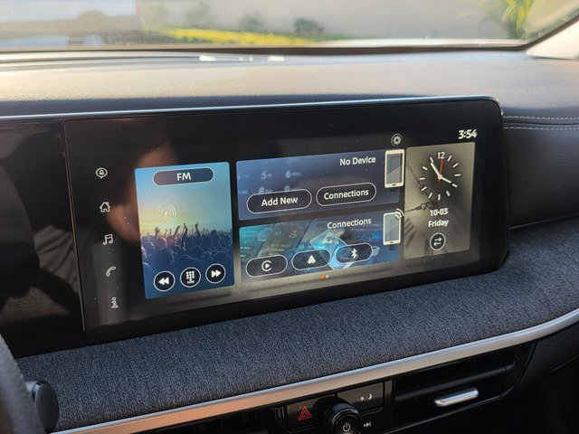 Used 2025 Nissan Kicks SV w/ Illumination Package image 28