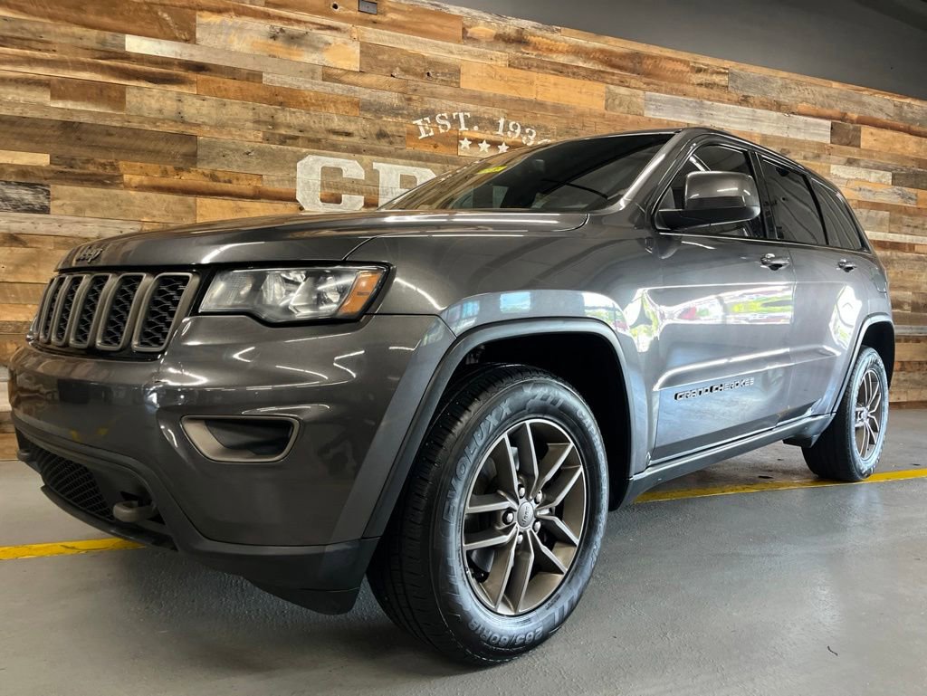 Used 2016 Jeep Grand Cherokee Laredo 75th Anniversary AWD/4WD image 14