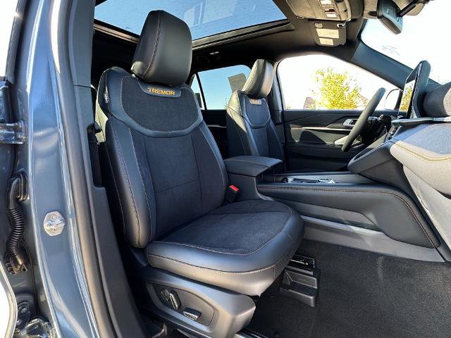 New 2026 Ford Explorer Tremor w/ Tremor Ultimate Package AWD/4WD image 31