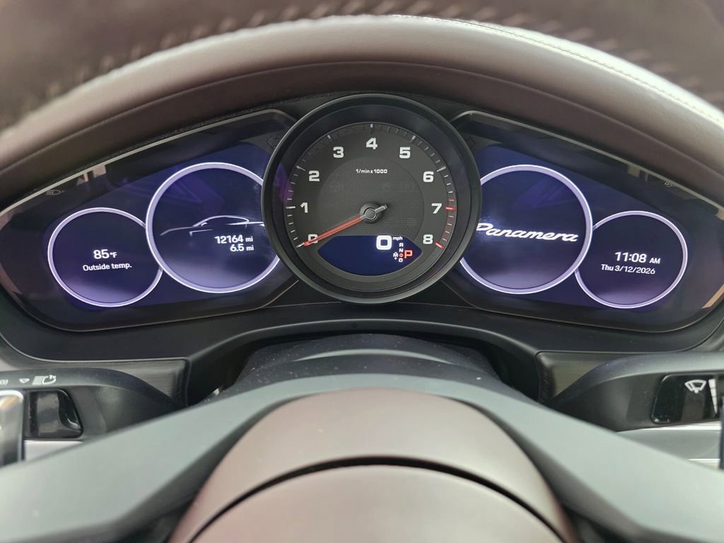 Used 2023 Porsche Panamera image 23