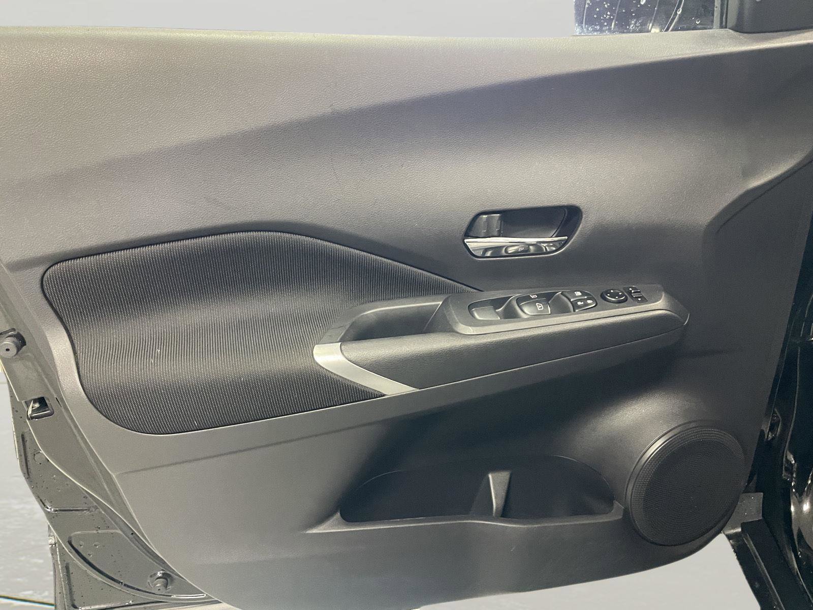 Used 2023 Nissan Kicks SV FWD image 21