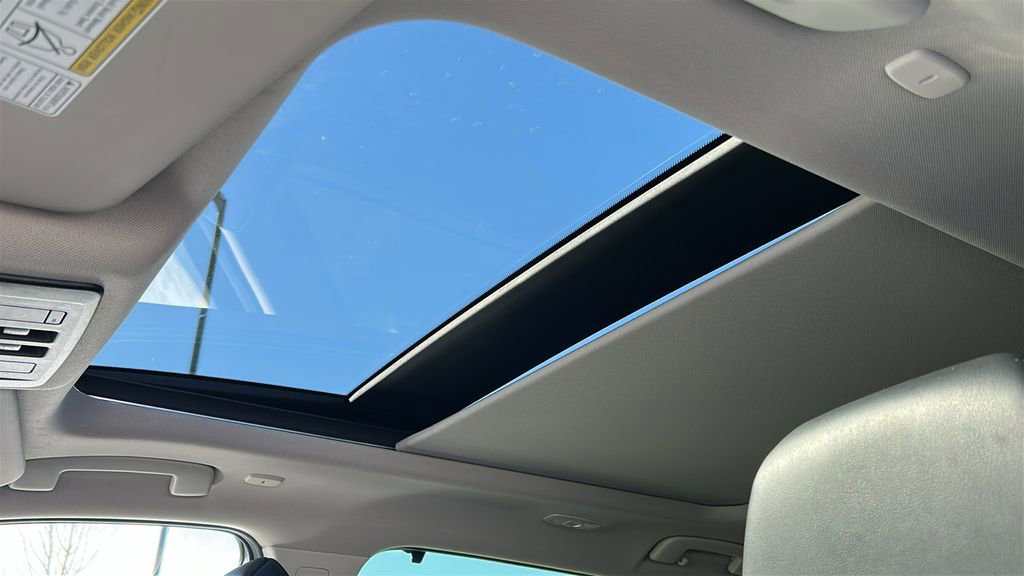 Used 2023 Nissan Rogue SV w/ SV Premium B Package image 21