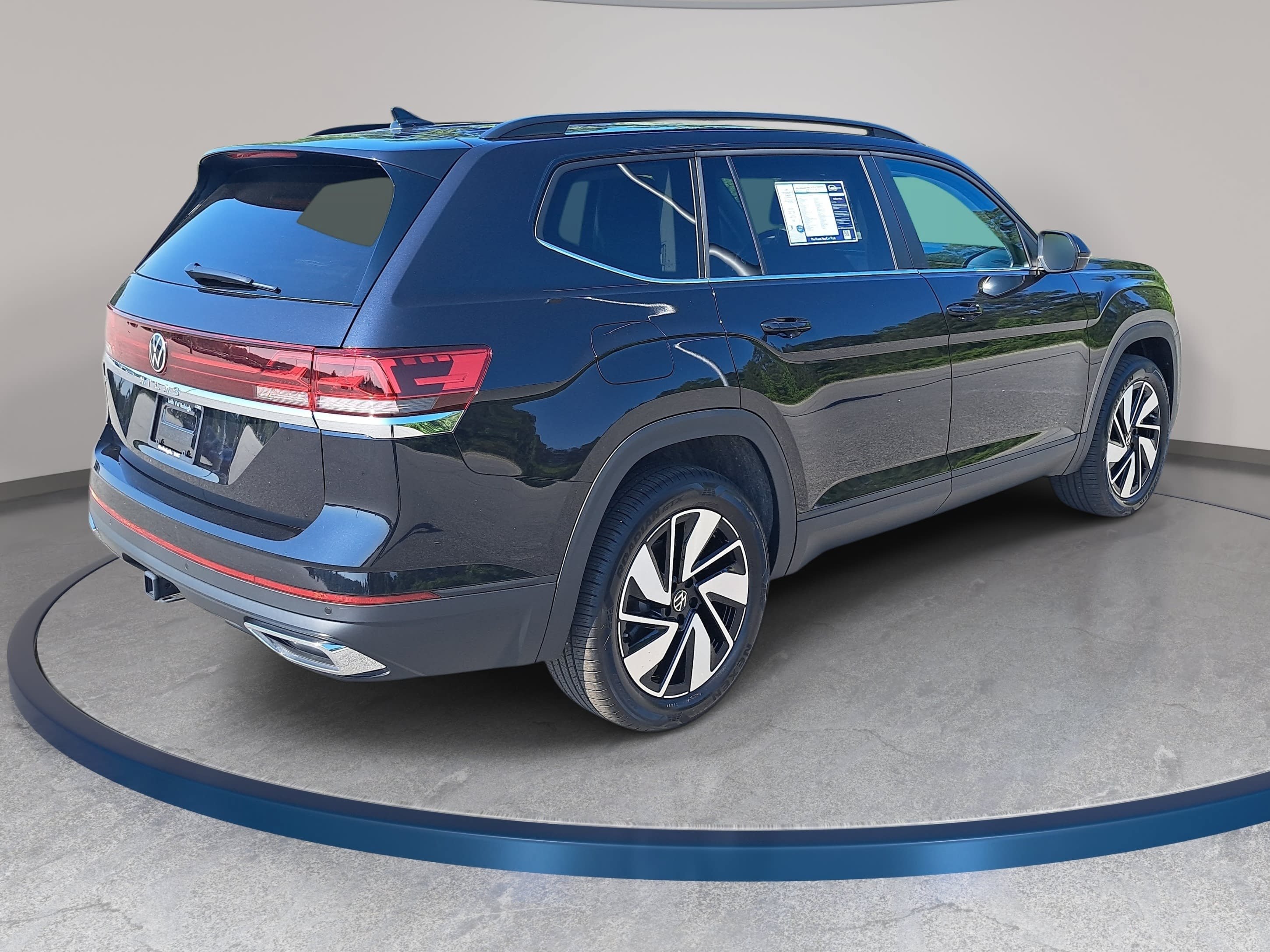 Used 2026 Volkswagen Atlas SE FWD image 5