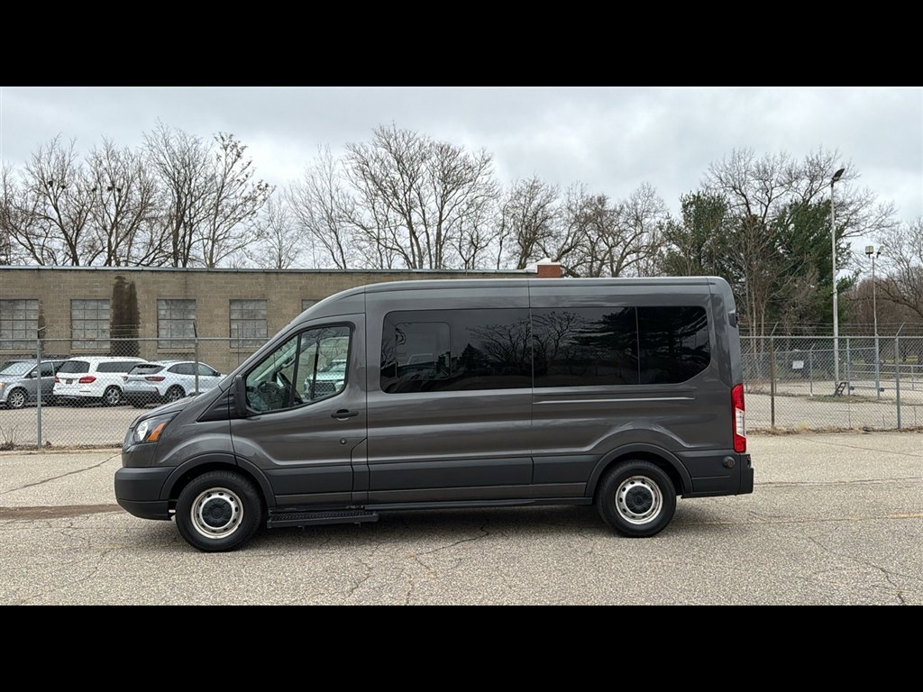 Used 2019 Ford Transit 350 XL image 3