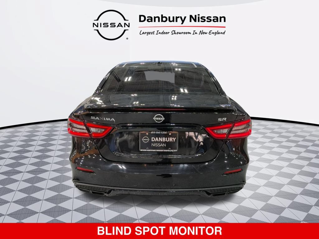Certified 2023 Nissan Maxima SR w/ Sport Mat Group FWD image 5