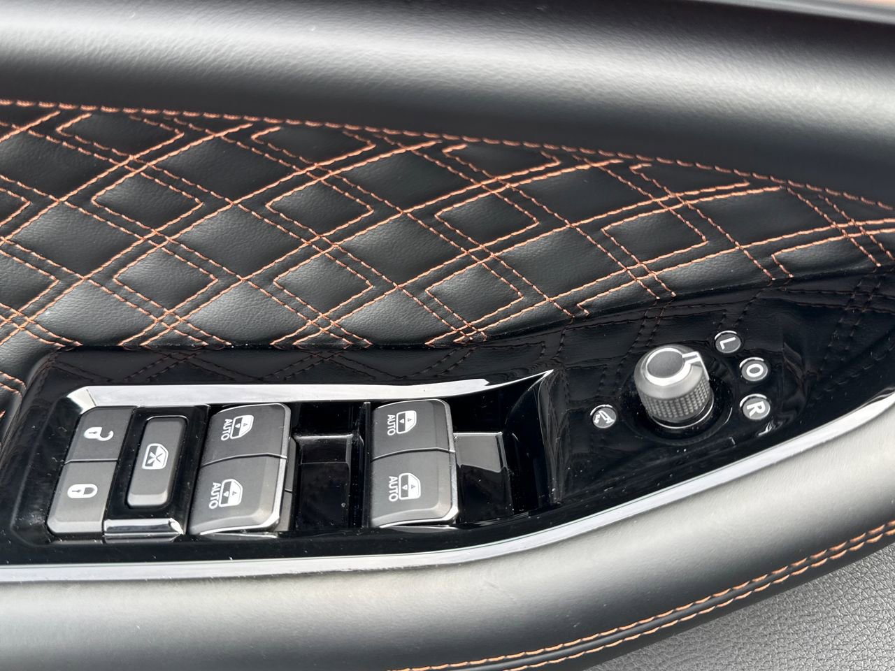 Used 2022 Jeep Grand Cherokee L Summit image 18