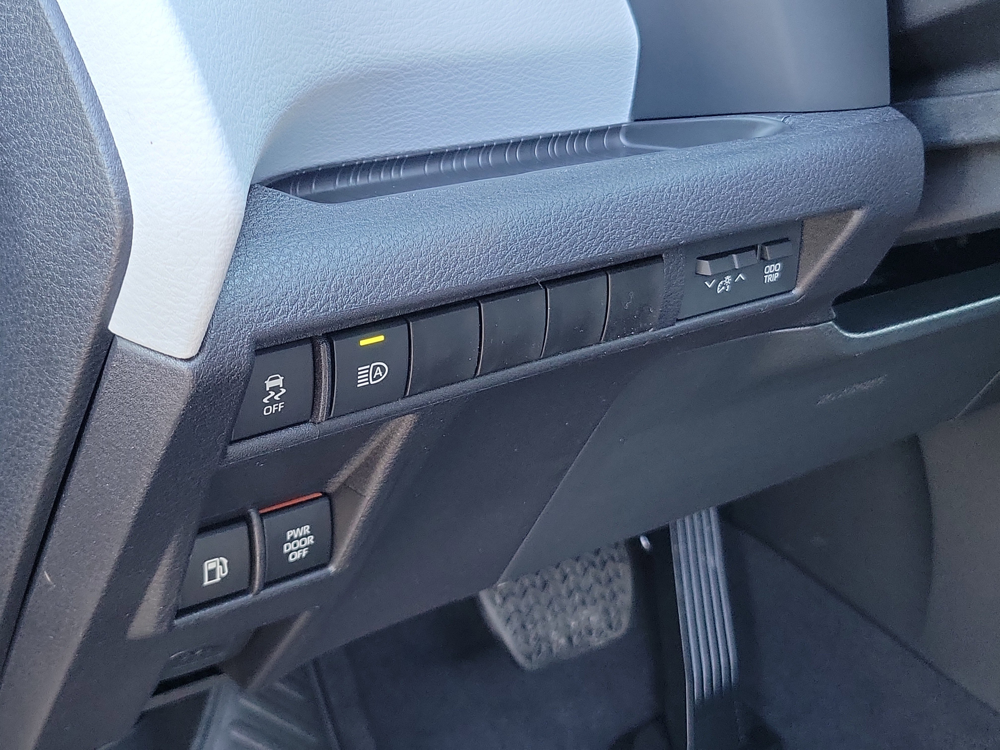 New 2026 Toyota Sienna LE image 19