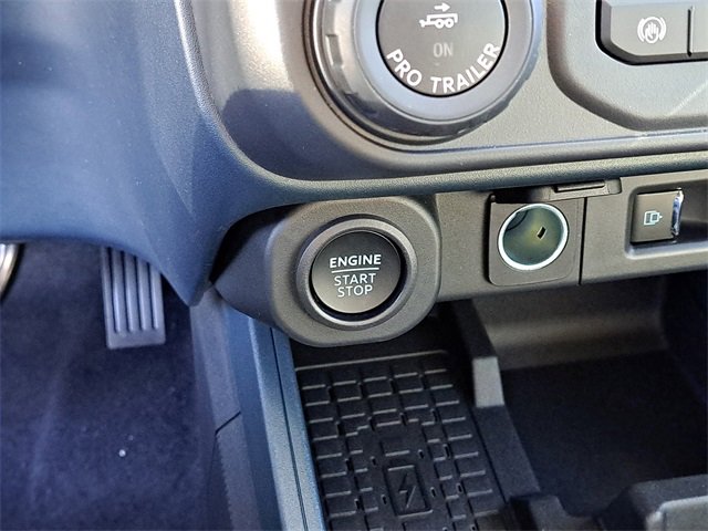 New 2025 Ford Maverick Lariat w/ Black Appearance Package image 37