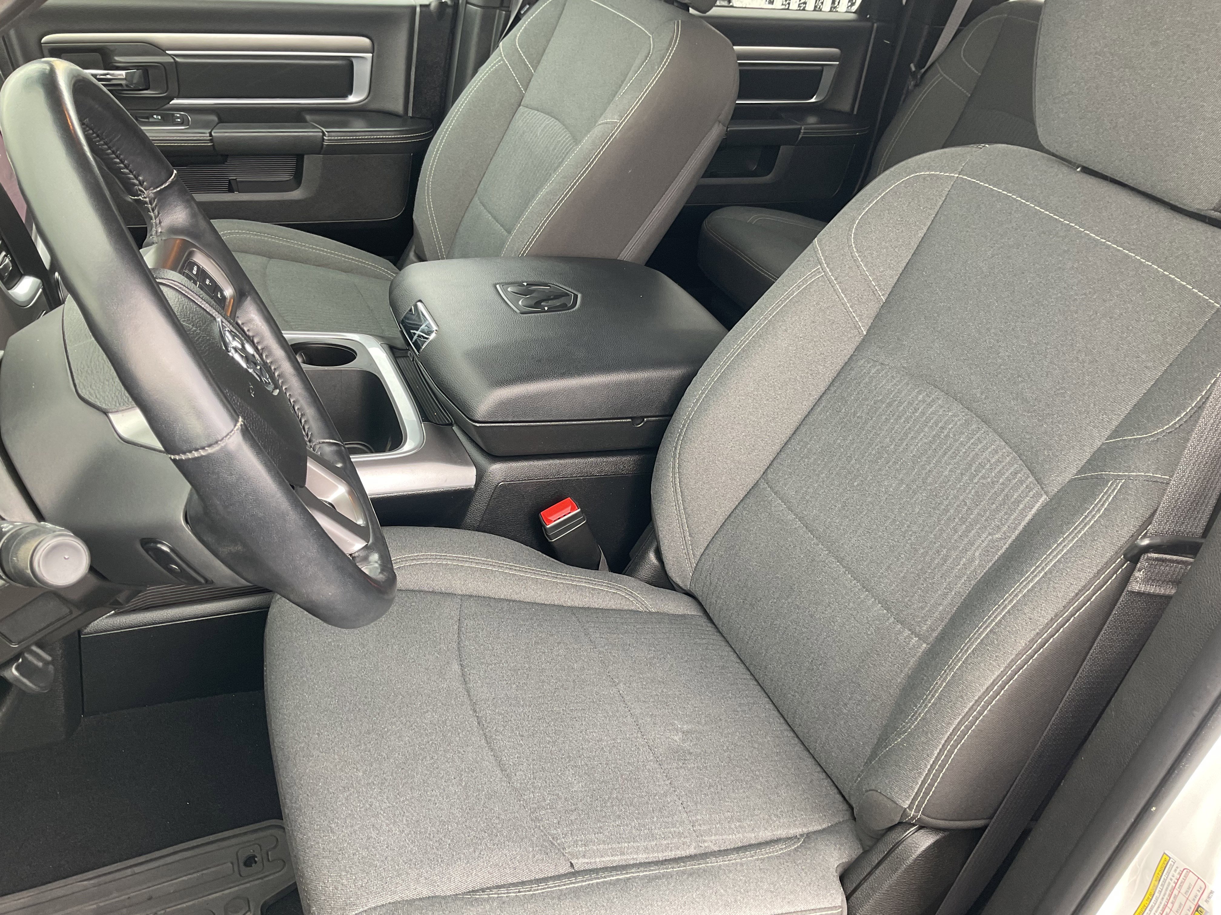 Used 2024 RAM 1500 Classic Warlock image 33