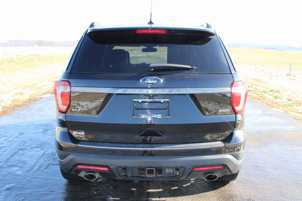 Used 2019 Ford Explorer XLT w/ Equipment Group 202A image 6