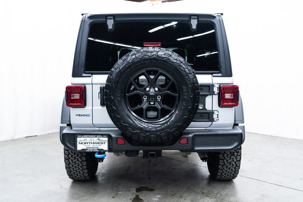 Used 2024 Jeep Wrangler Unlimited image 5