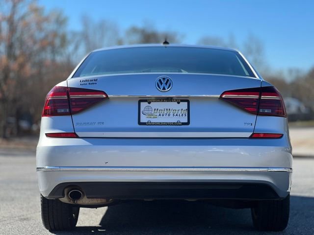 Used 2018 Volkswagen Passat 2.0T SE FWD image 6