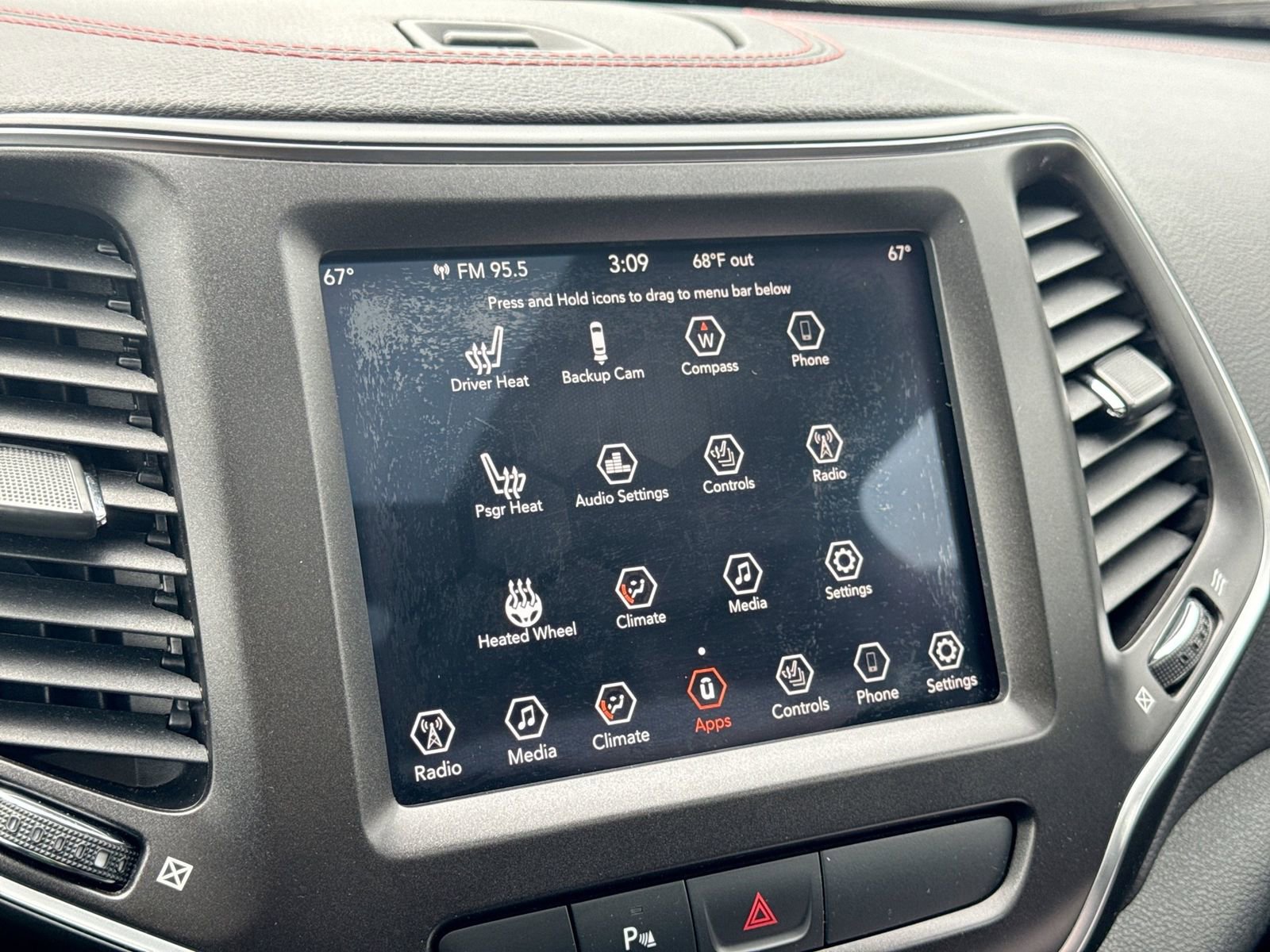 Used 2019 Jeep Cherokee Trailhawk w/ Comfort/Convenience Group AWD/4WD image 33