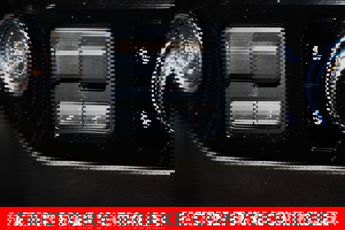 Used 2025 GMC Sierra 2500 SLE w/ SLE Convenience Package image 19