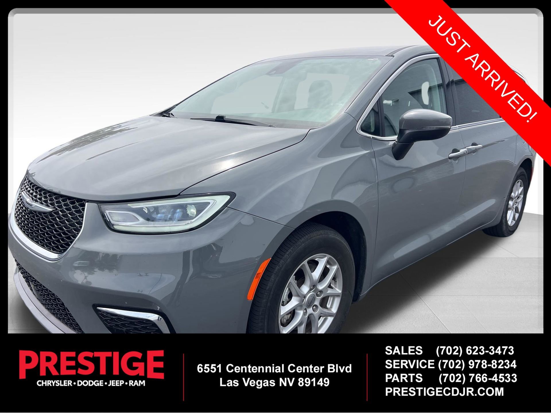 Used 2023 Chrysler Pacifica Touring-L