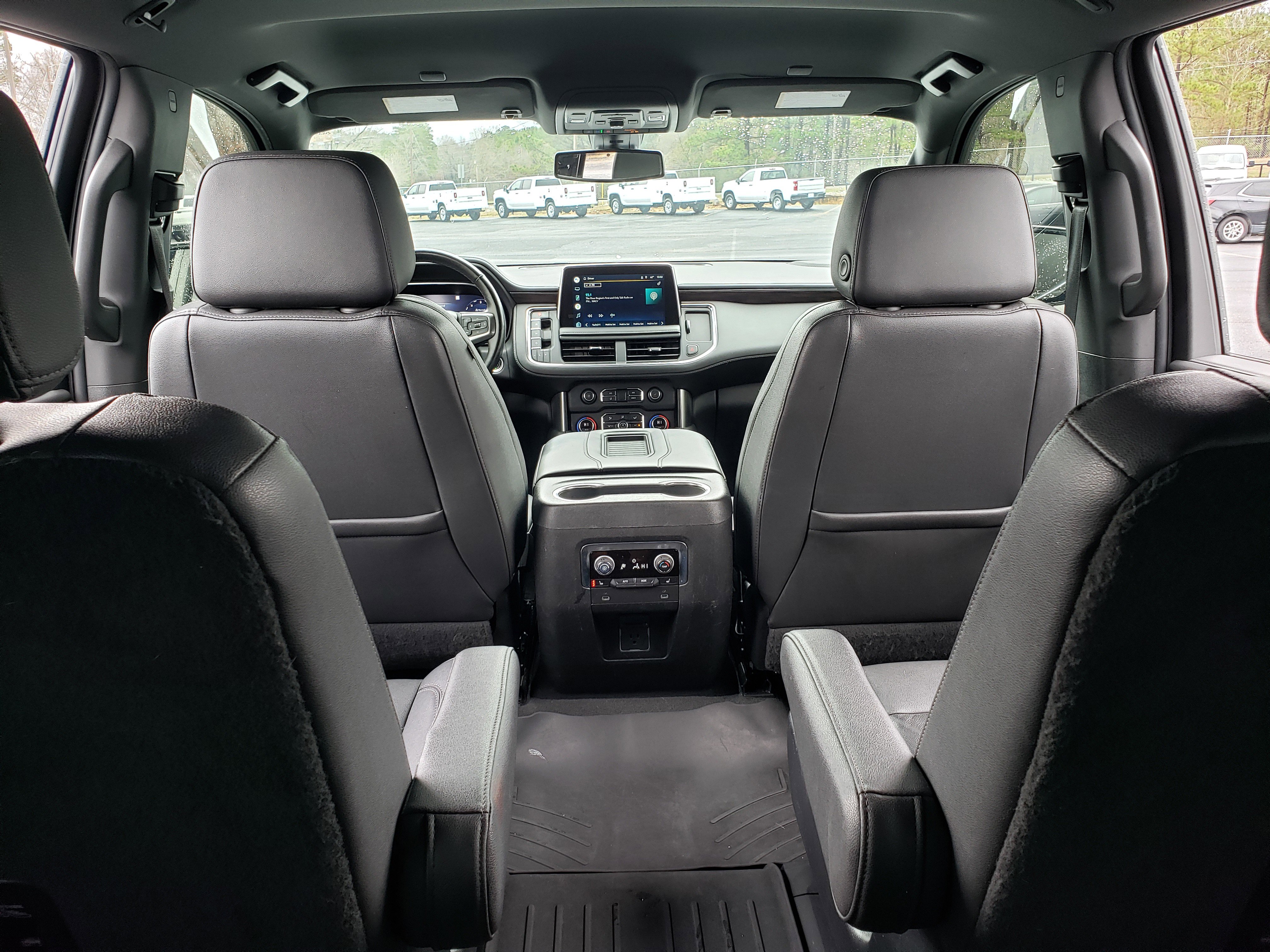 Used 2022 Chevrolet Suburban Z71 w/ Luxury Package image 36