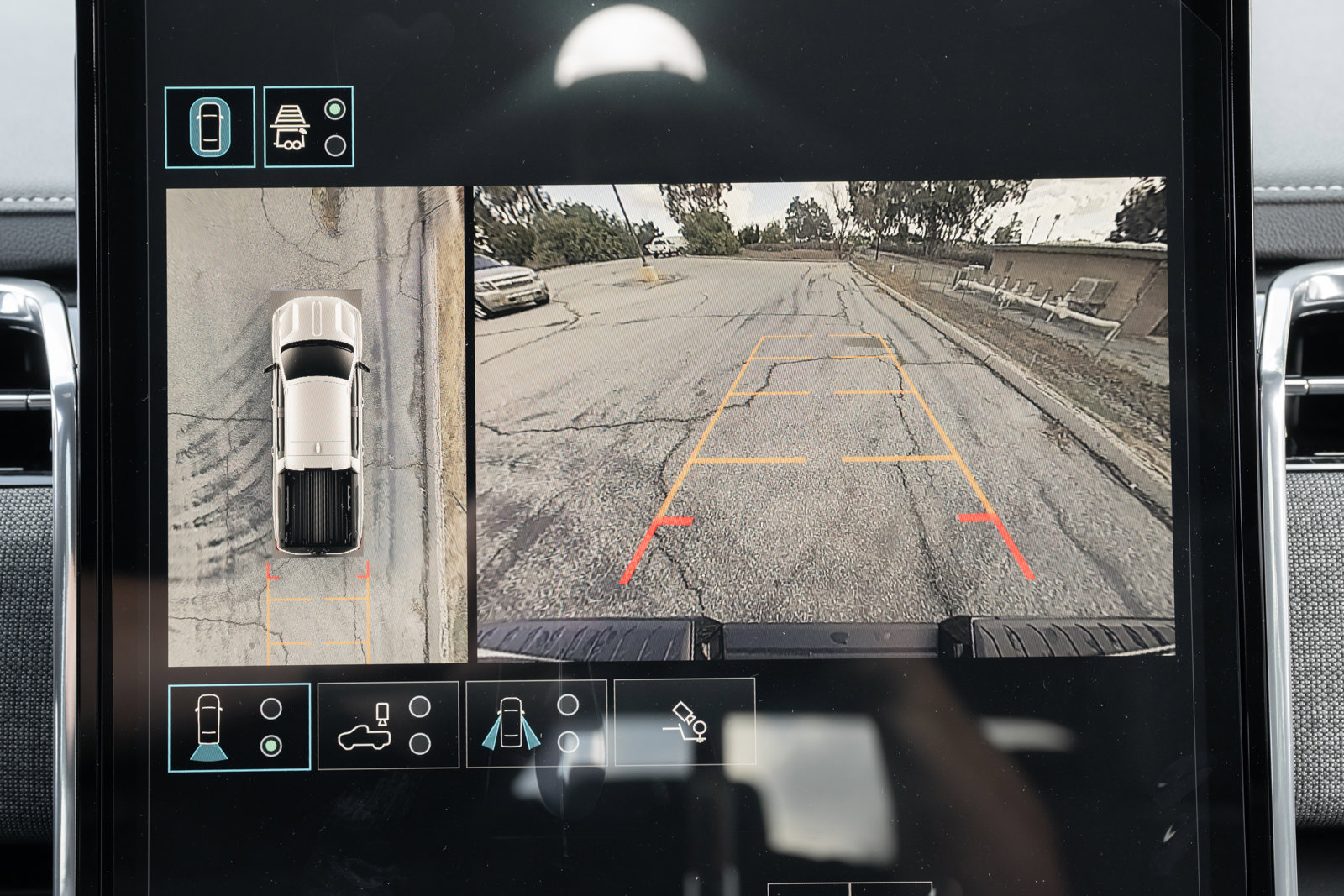 New 2026 GMC Sierra EV Elevation image 30