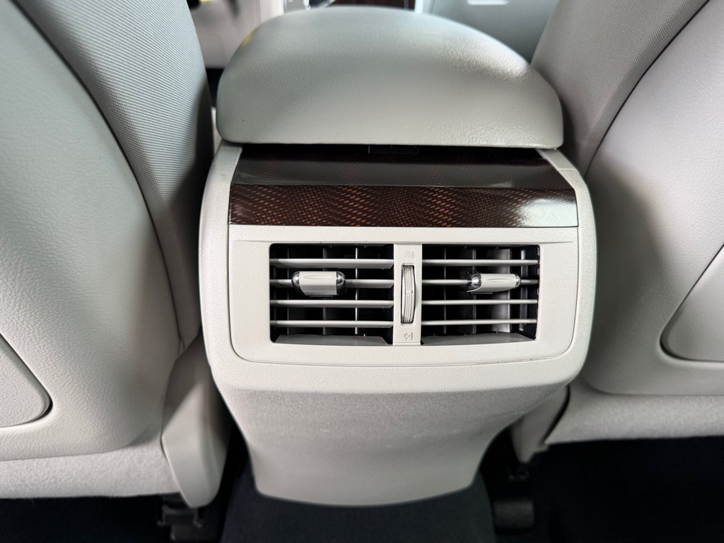 Used 2012 Toyota Venza LE w/ LE Convenience Pkg FWD image 22