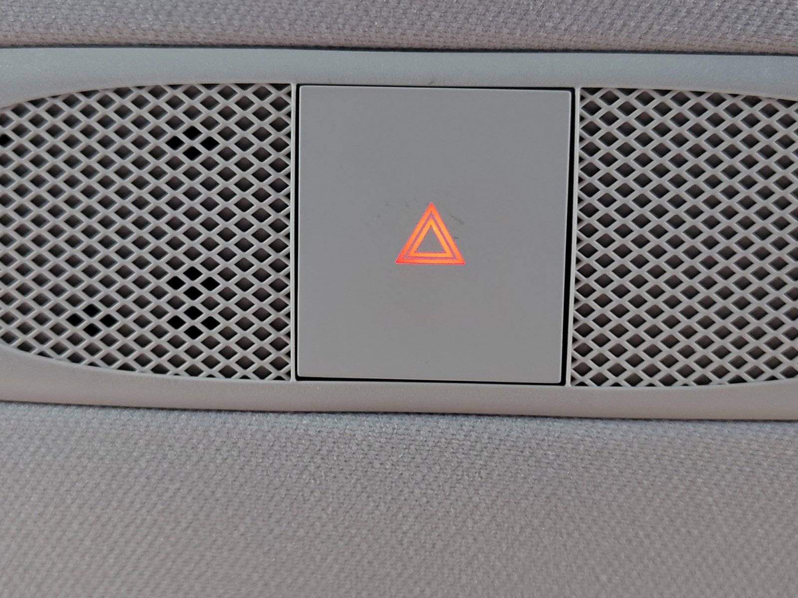 Used 2023 Tesla Model Y Long Range image 32