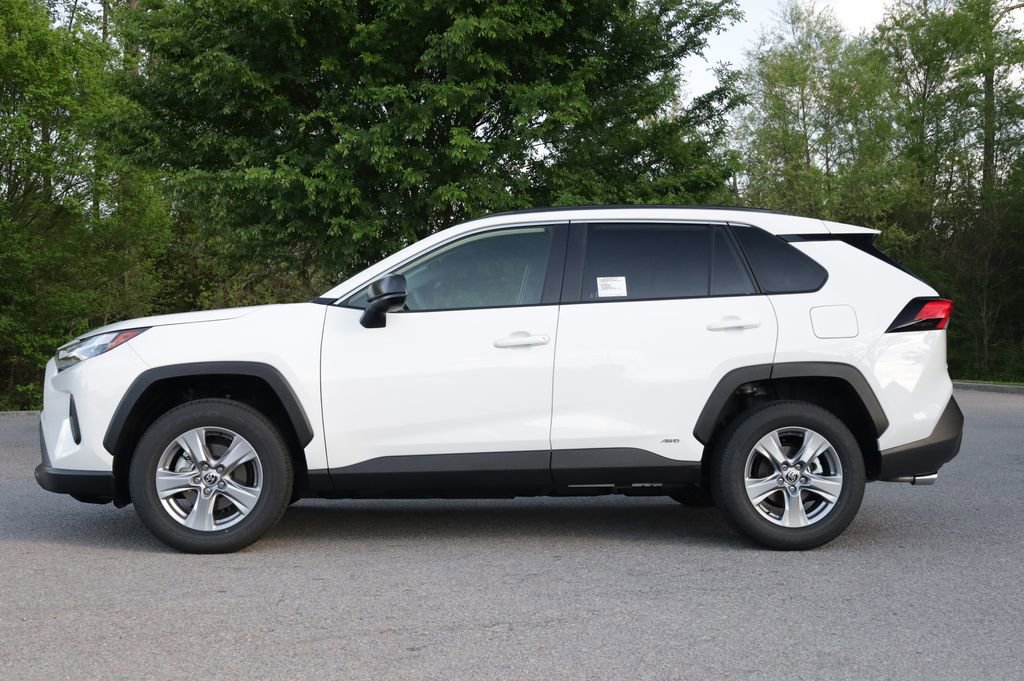 Used 2025 Toyota RAV4 LE image 3