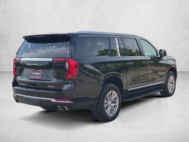 Used 2025 GMC Yukon XL Denali AWD/4WD image 6
