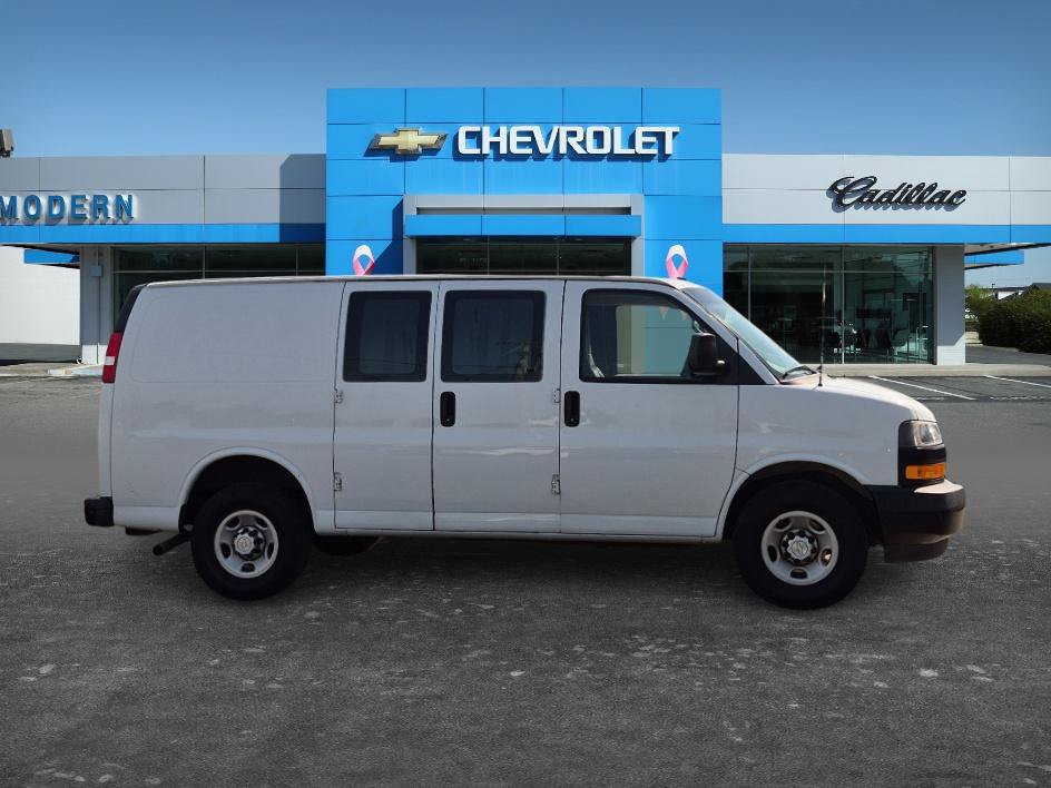 Used 2019 Chevrolet Express 2500 w/ Enhanced Convenience Package RWD image 6