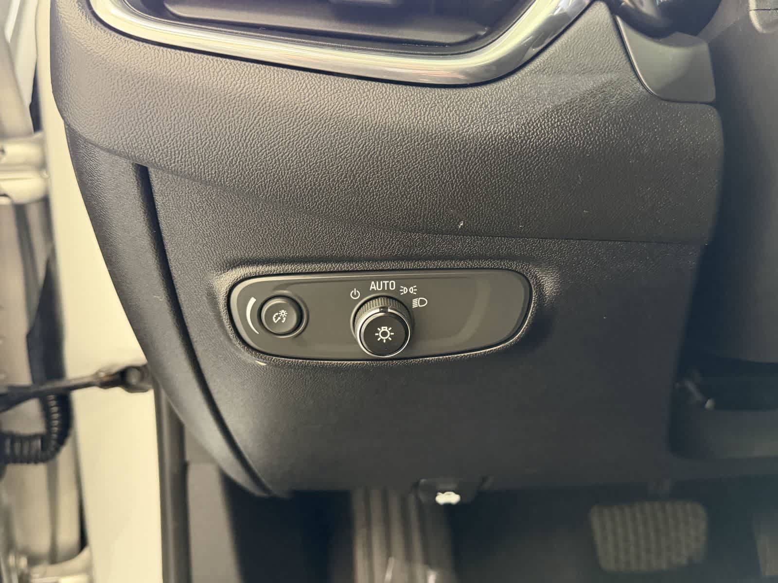 Used 2019 Chevrolet Equinox LT AWD/4WD image 15