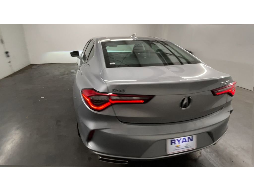 Used 2022 Acura TLX w/ Technology Package image 7
