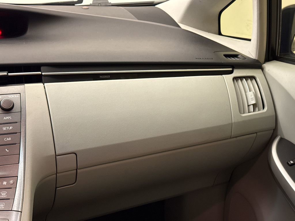 Used 2015 Toyota Prius Four FWD image 15