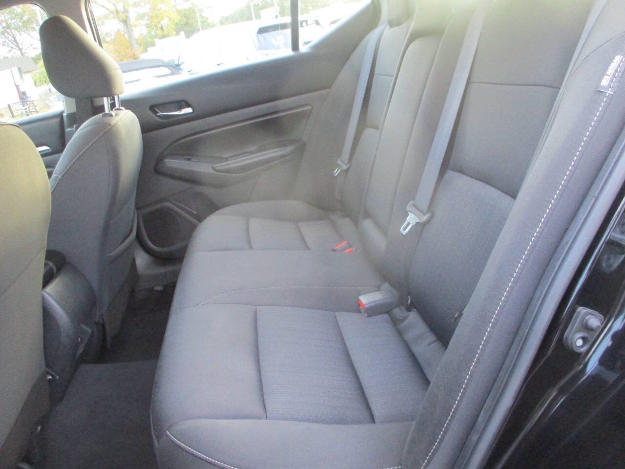 Used 2022 Nissan Altima 2.5 SV image 7