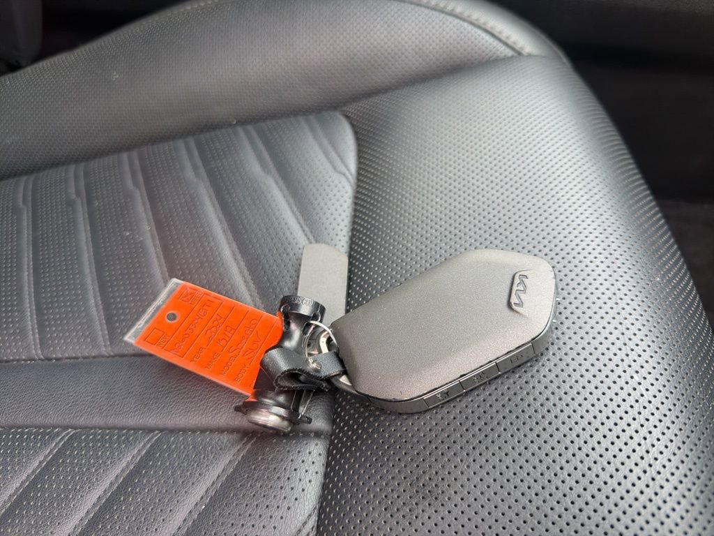 Used 2024 Kia Sorento SX Prestige image 36