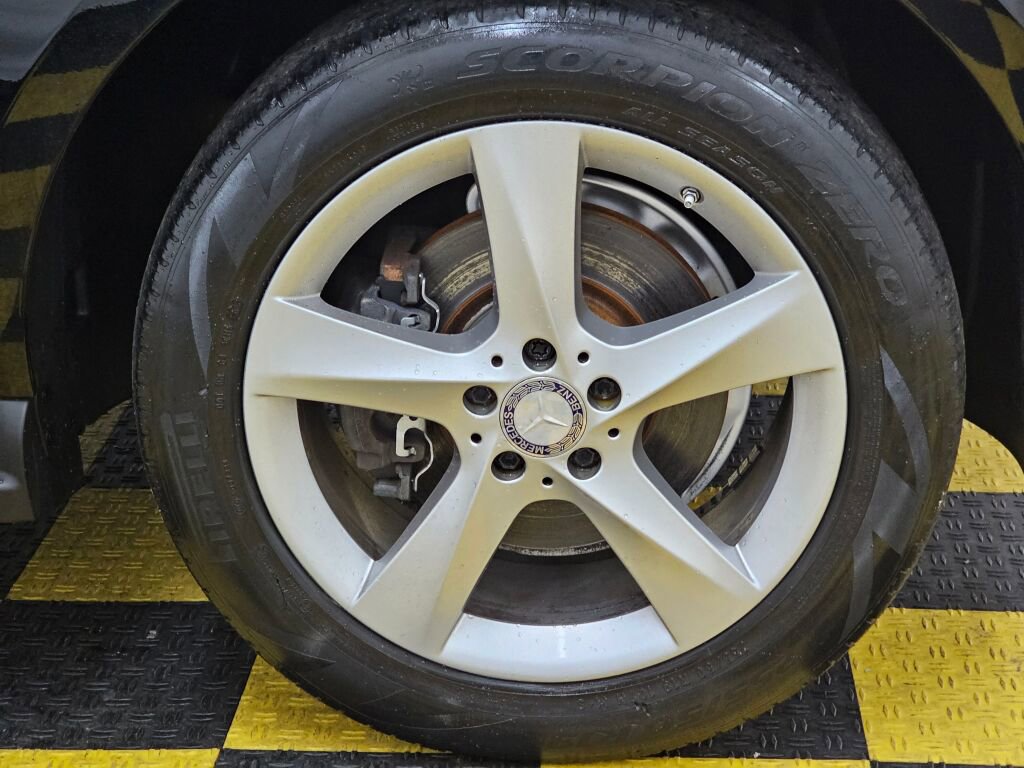 Used 2016 Mercedes-Benz GLE 350 w/ Premium Package image 9