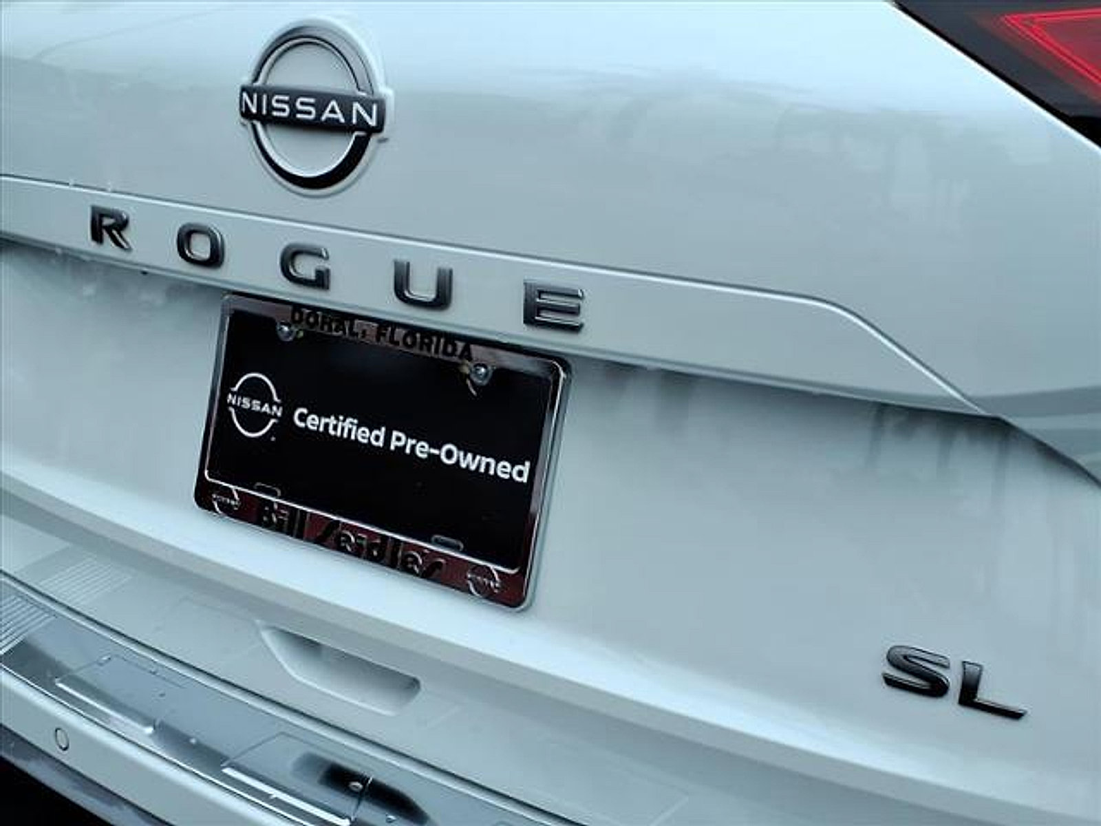 Certified 2024 Nissan Rogue SL image 33