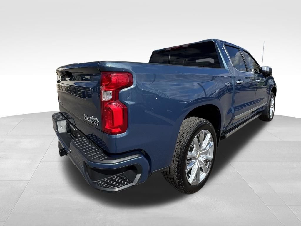 Used 2024 Chevrolet Silverado 1500 High Country w/ High Country Premium Package AWD/4WD image 7