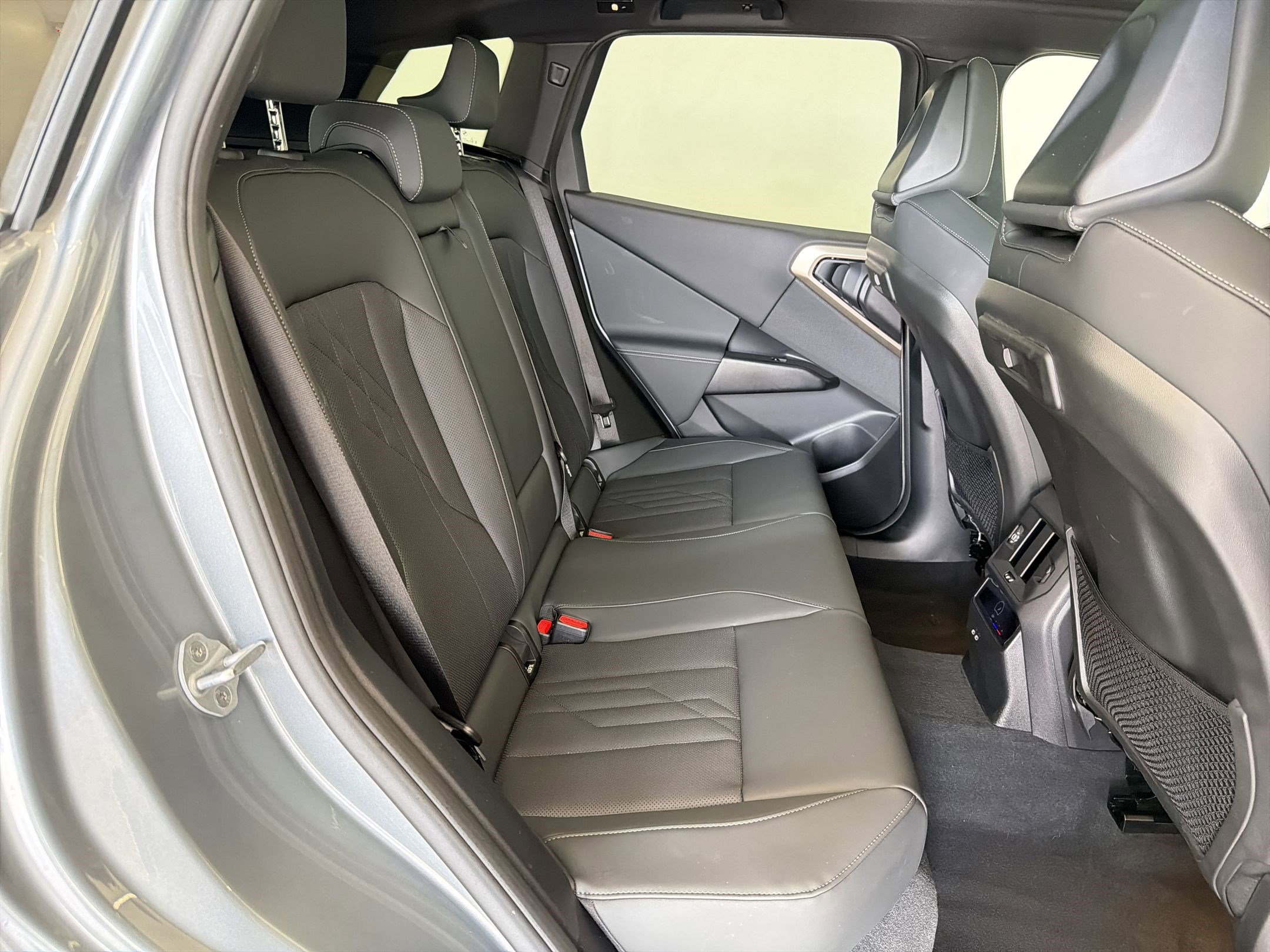 Used 2025 BMW X3 xDrive30i w/ Premium Package image 30