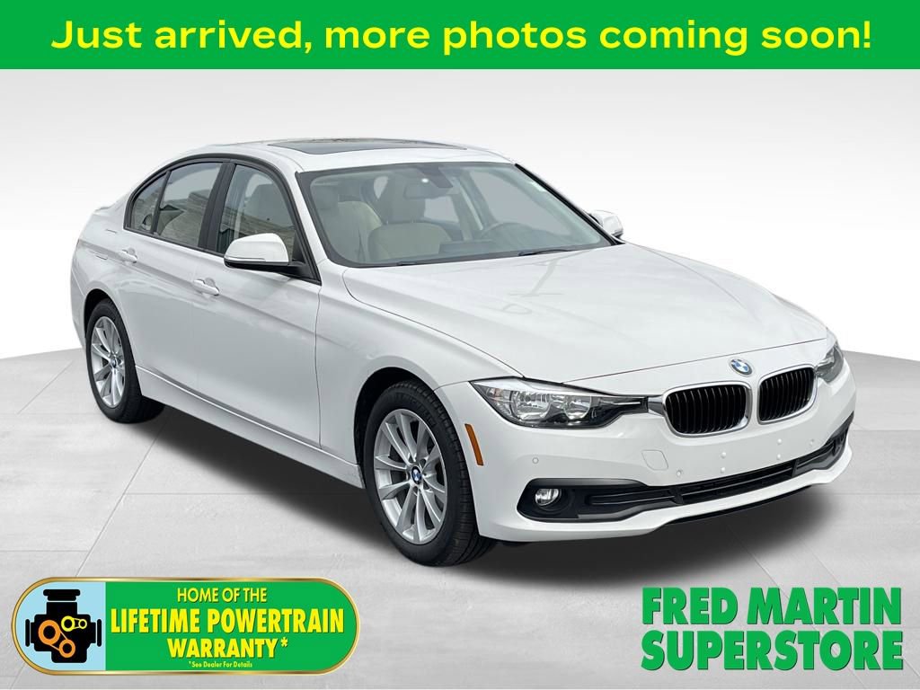 Used 2017 BMW 320i xDrive Sedan image 1